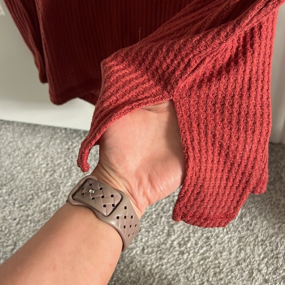 REB. In J. Oversized Sweater - Picture 6 of 6